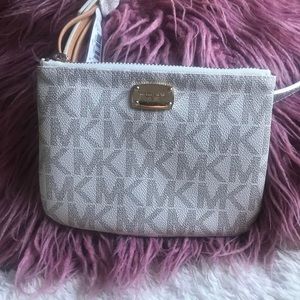 Michael Kors Fanny Pack Belt cross body - new